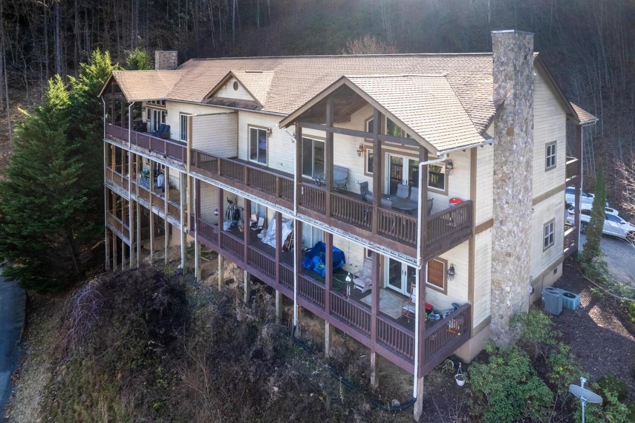 شقة Smoky Mountain Escape Whittier المظهر الخارجي الصورة